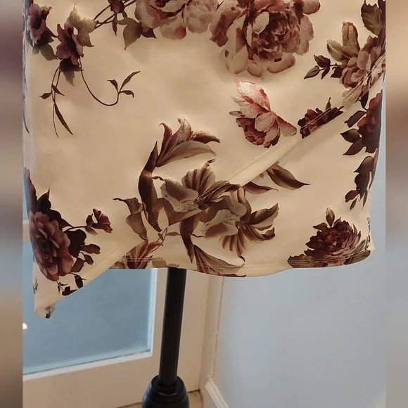 Guess Silver One Shoulder Sheath Dress for Weddings - Picture 8 of 10